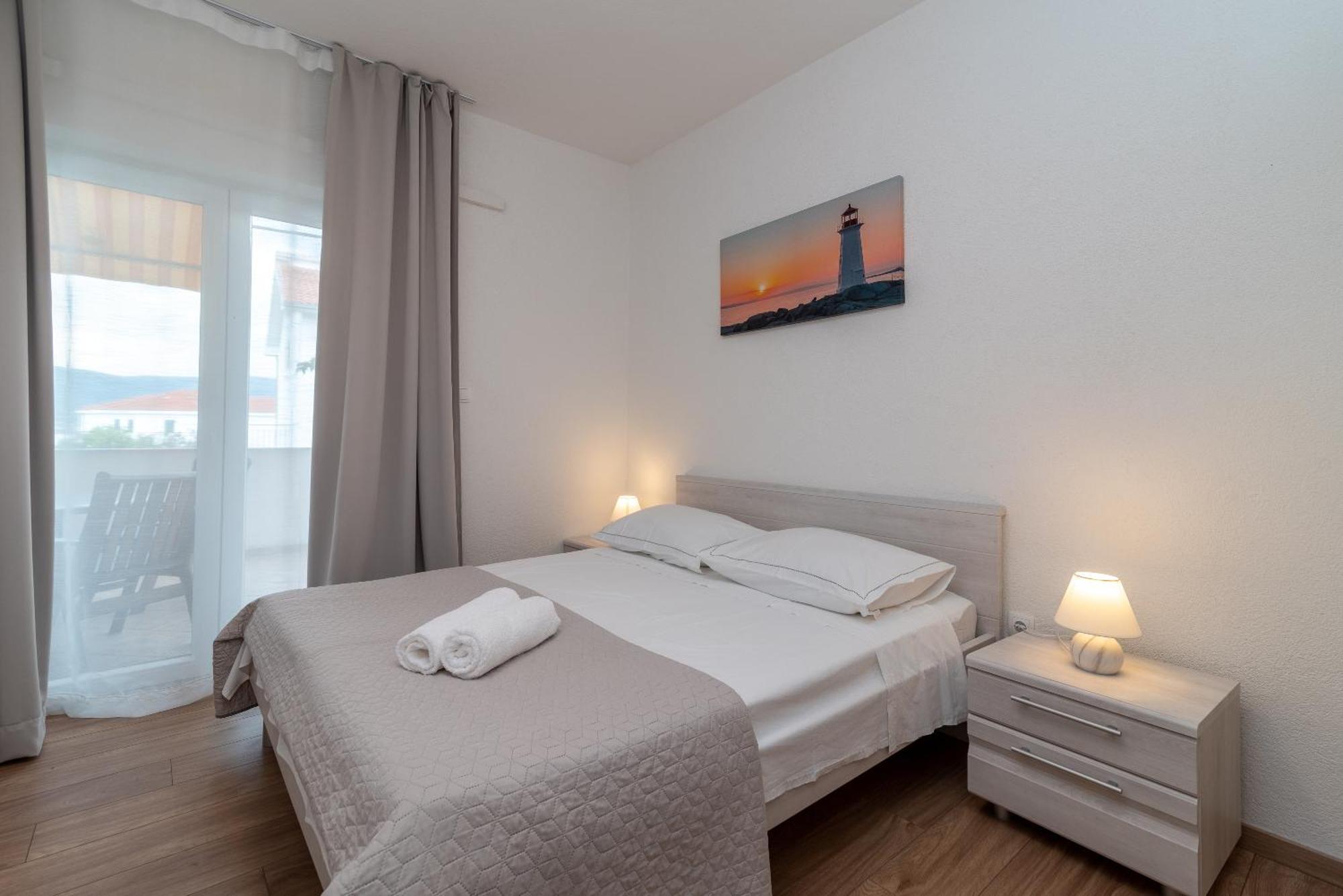 Apartments Brico - Heated Pool Trogir Exteriör bild