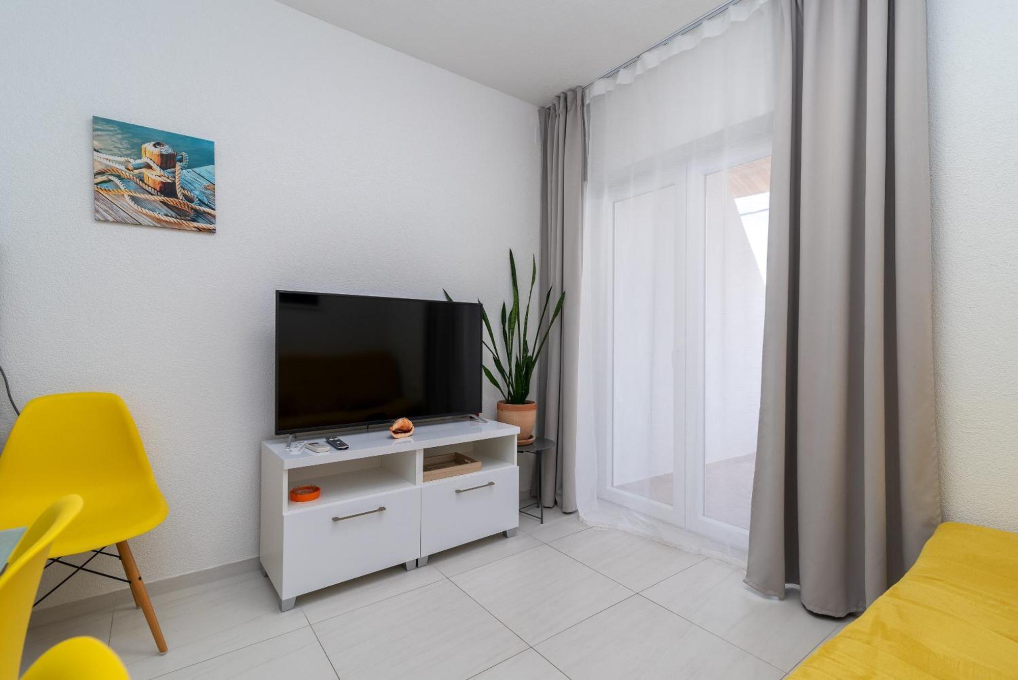 Apartments Brico - Heated Pool Trogir Exteriör bild